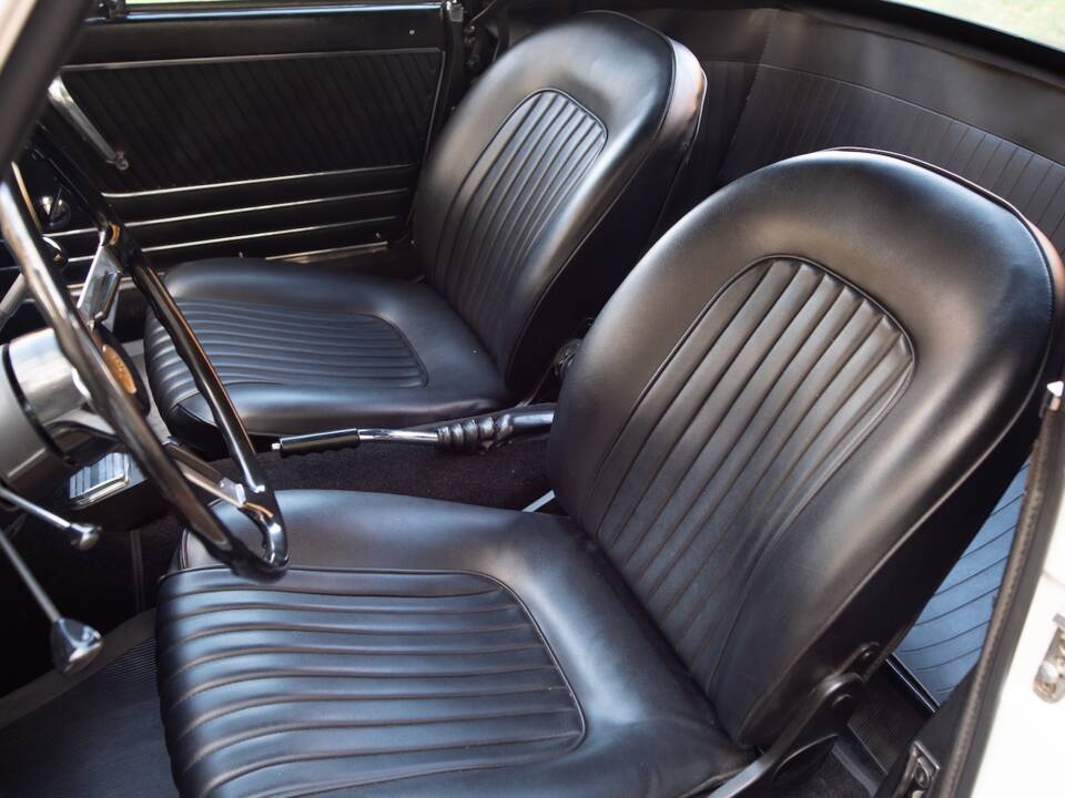 Image 22/50 de Alfa Romeo 1600 Spider Duetto (1967)