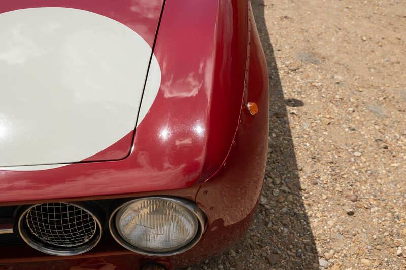 Image 24/50 de Alfa Romeo 1750 GT Veloce (1971)