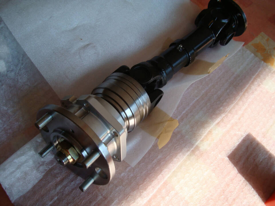 Hinterachse verstärkt und mit Timken Lager ausgerüstet