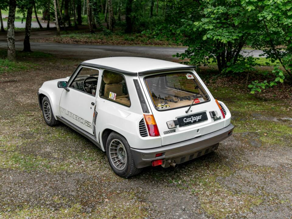 Image 2/49 of Renault R 5 Turbo 2 (1984)