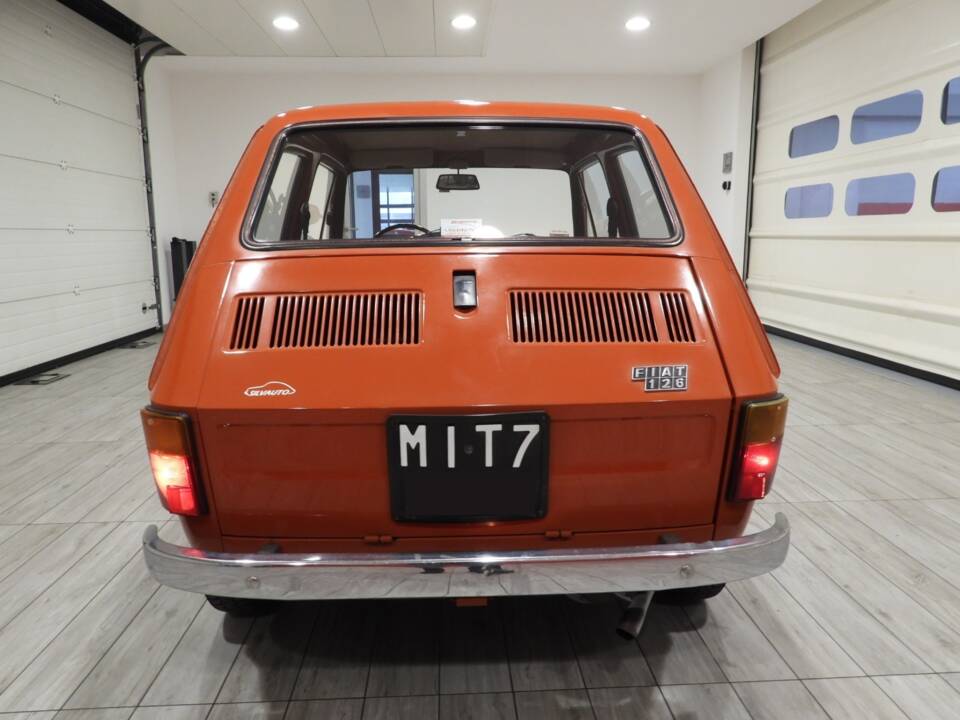 Image 13/15 of FIAT 126 (1973)