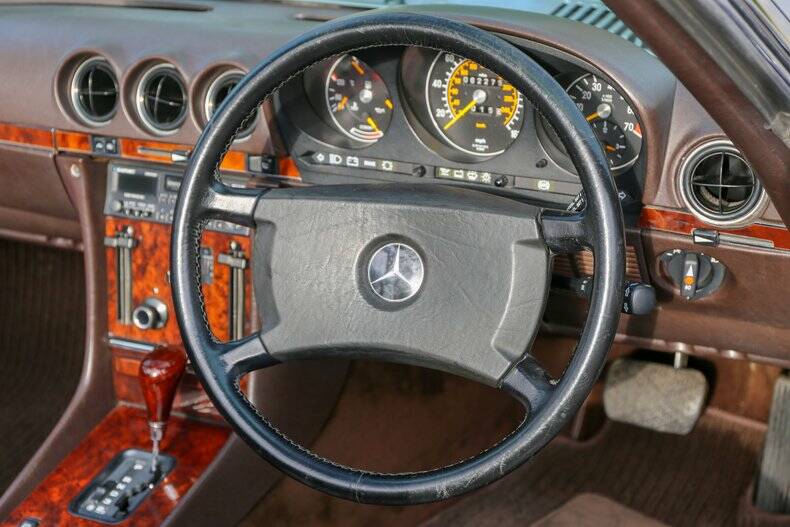 Afbeelding 15/50 van Mercedes-Benz 500 SL (1987)