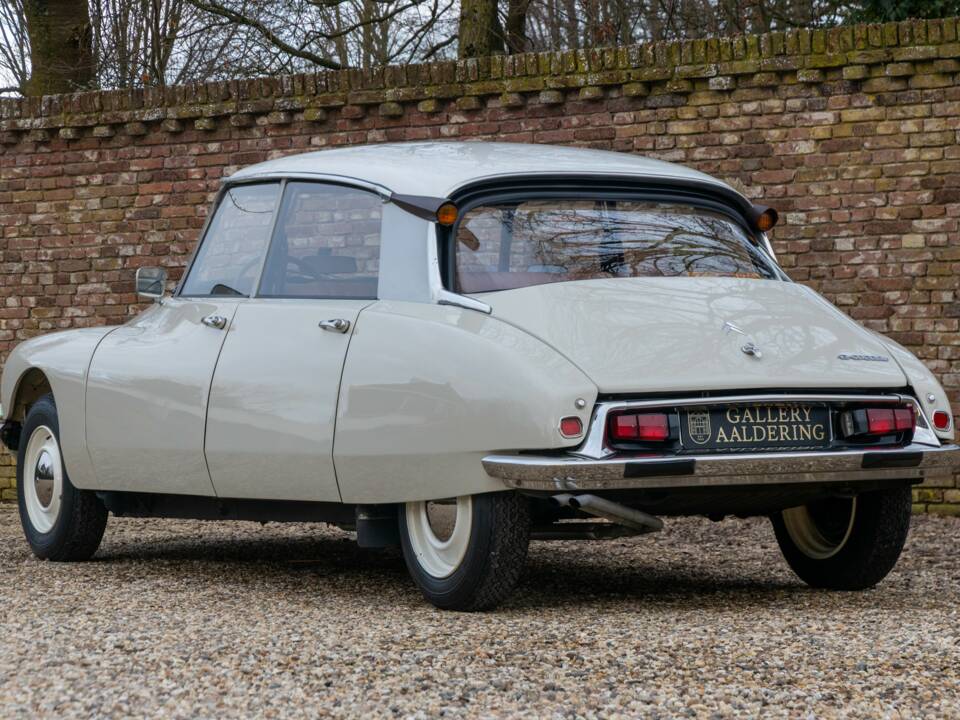 Afbeelding 2/50 van Citroën D Spécial (1971)