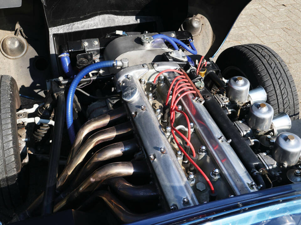 Image 59/60 of Jaguar D-Type (1967)