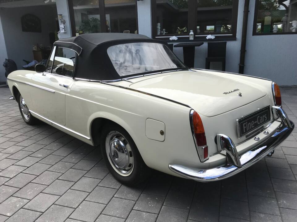 Image 9/33 of FIAT 1200 Convertible (1961)