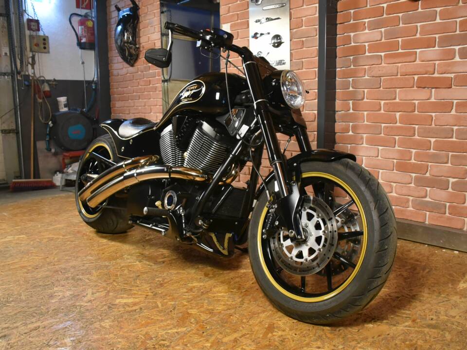 Bild 8/23 von Victory Hammer 8-Ball (2009)