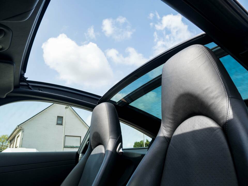 Image 27/34 de Porsche 911 Targa 4S (2008)