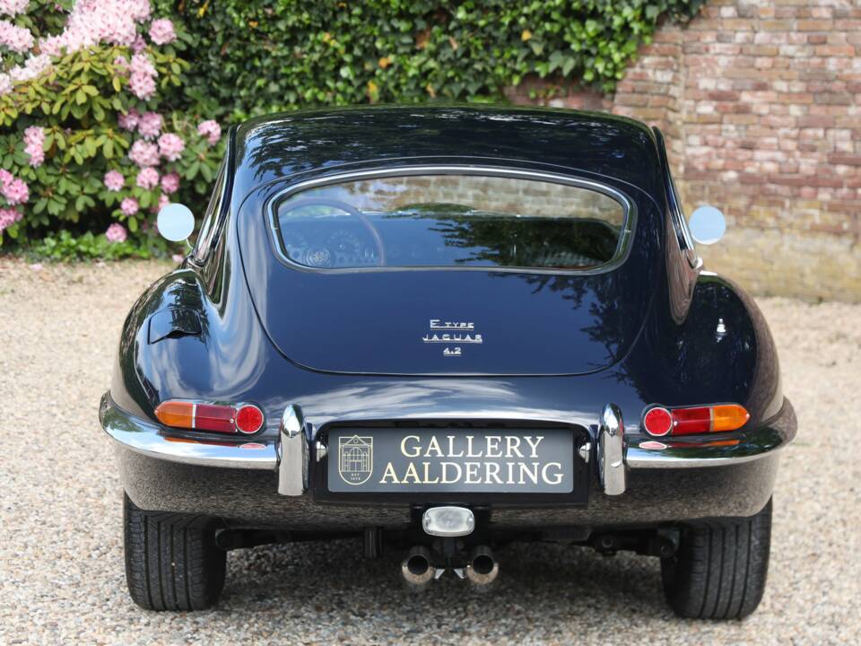 Imagen 6/50 de Jaguar E-Type 4.2 (1964)