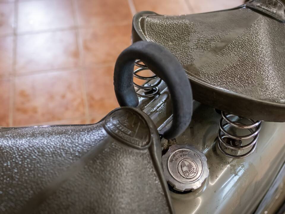 Image 5/16 of Puch R 125 (1900)