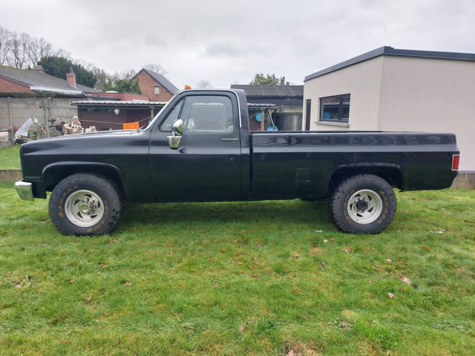 Image 3/6 of GMC Sierra 3500 (1984)