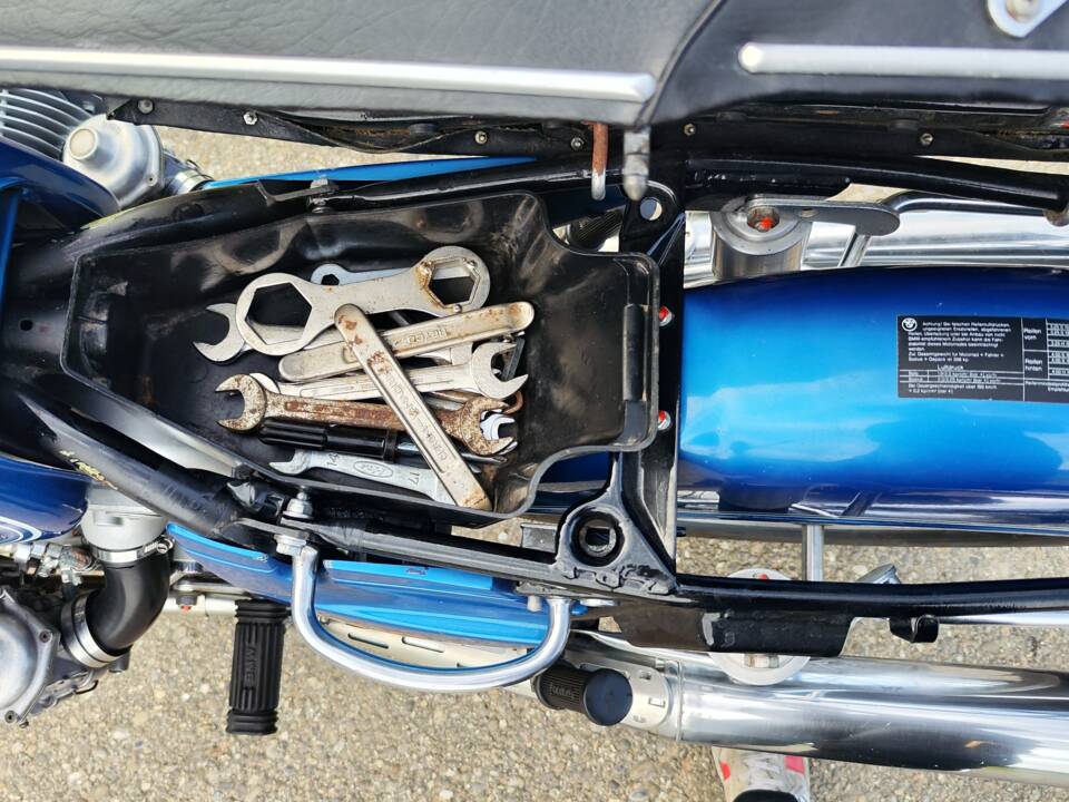 Bild 37/45 von BMW DUMMY (1974)