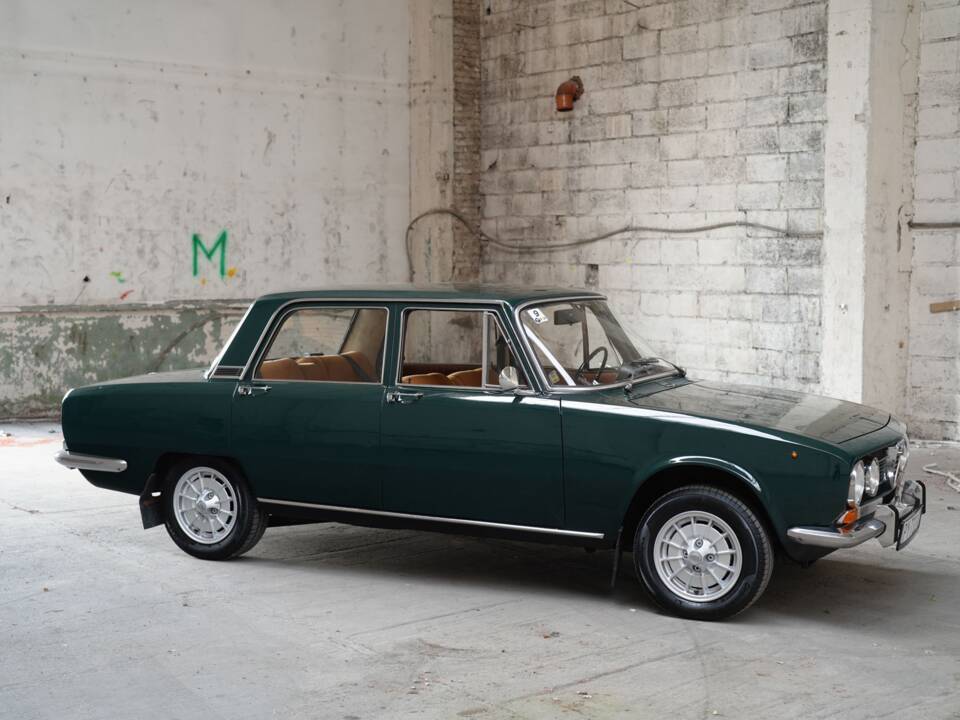 Image 8/83 of Alfa Romeo 1750 Berlina (1970)