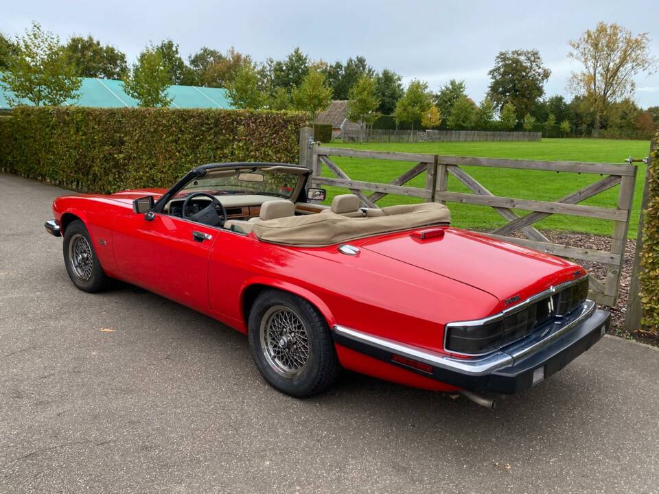 Image 2/30 of Jaguar XJS 5.3 V12 (1992)