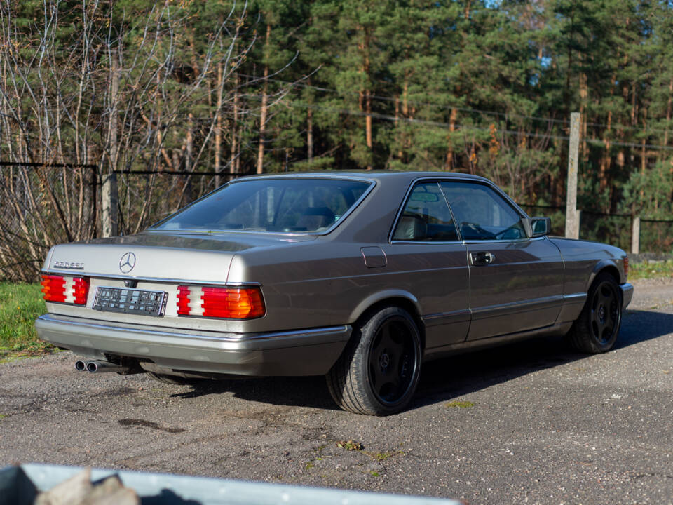 Image 8/95 of Mercedes-Benz 560 SEC (1985)