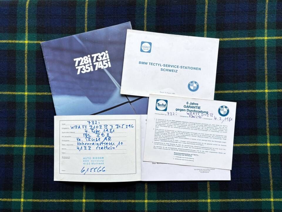 Image 11/24 of BMW 732i (1981)