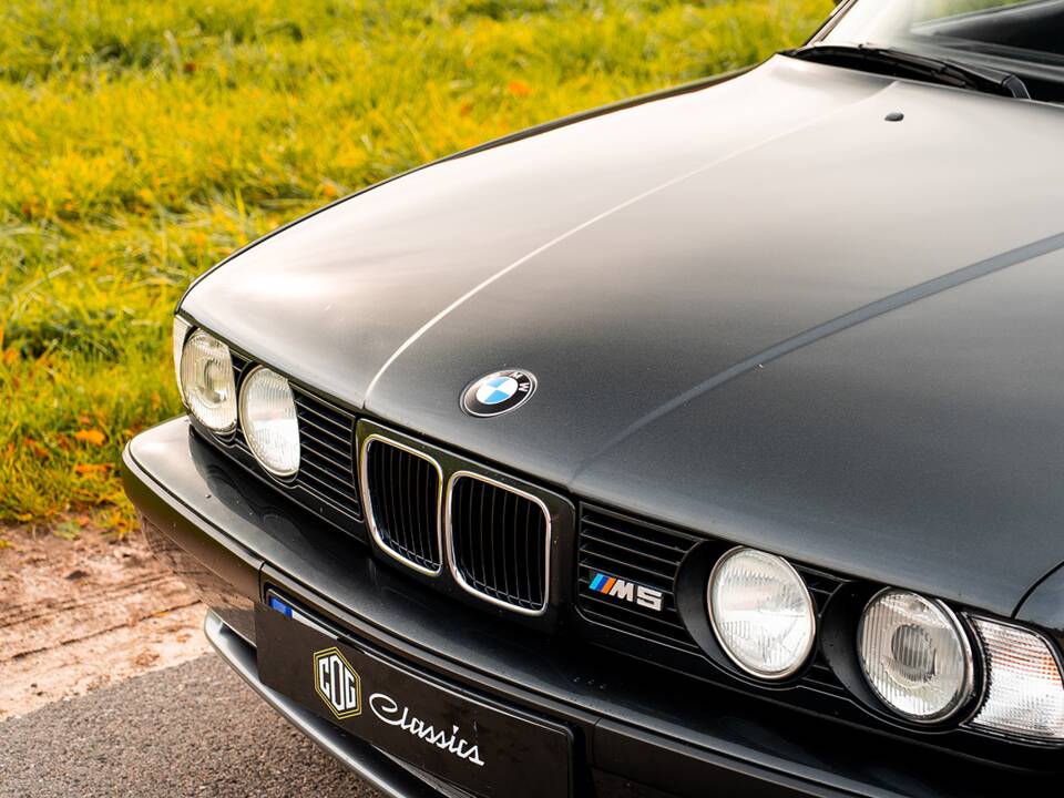 Bild 14/45 von BMW M5 (1992)