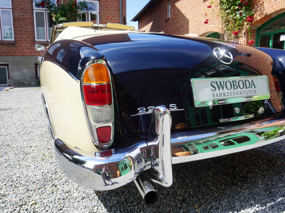 Imagen 10/22 de Mercedes-Benz 220 S Cabriolet (1956)