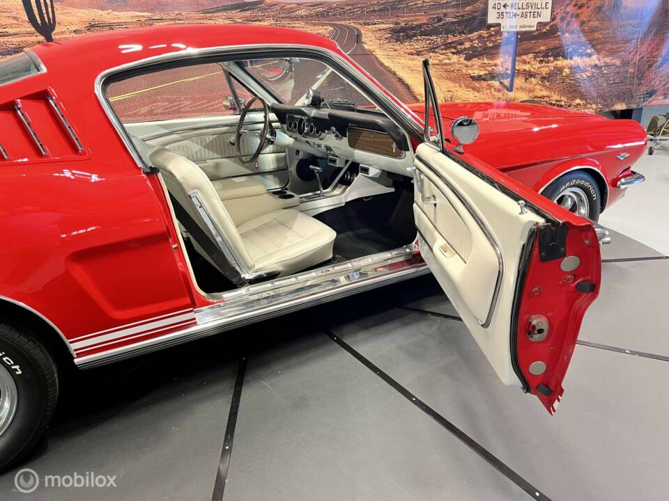 Image 27/34 of Ford Mustang 289 (1966)