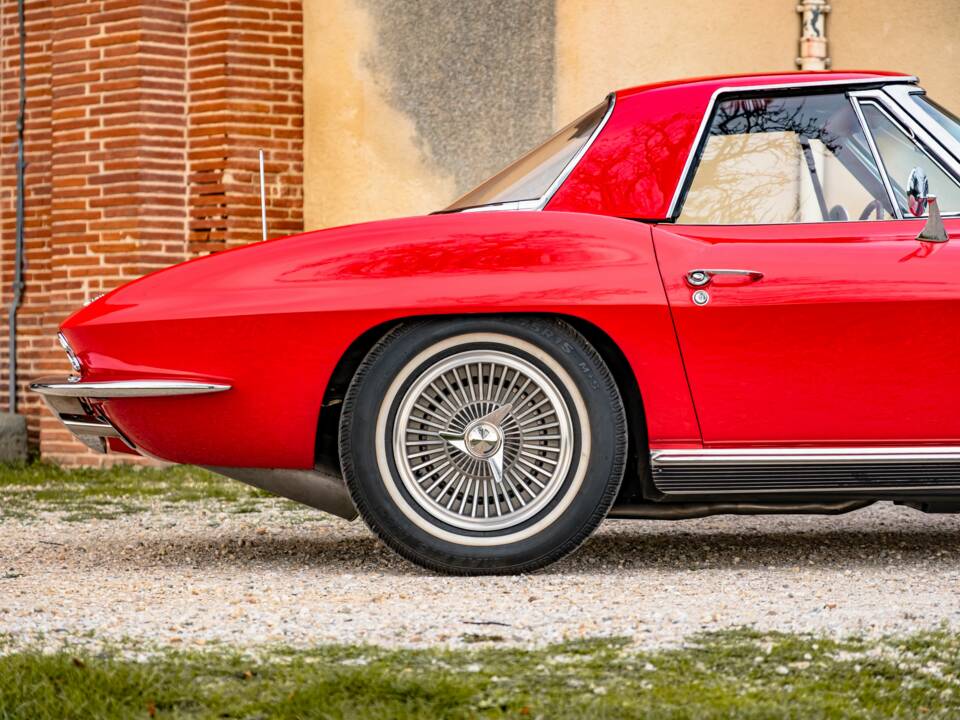 Image 22/64 of Chevrolet Corvette Sting Ray Convertible (1964)