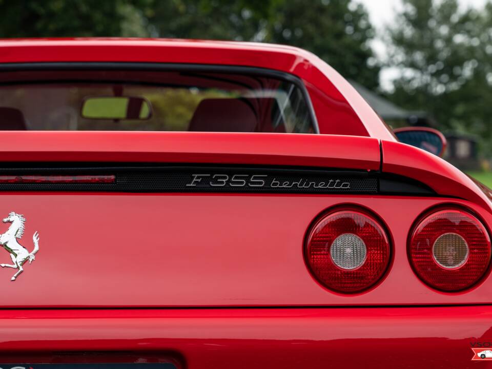 Bild 9/53 von Ferrari F 355 Berlinetta (1996)