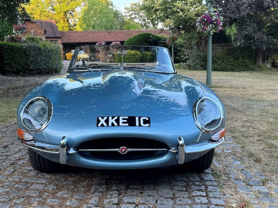 Bild 16/41 von Jaguar E-Type 4.2 (1965)