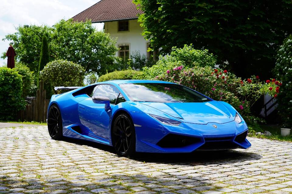 Image 4/10 of Lamborghini Huracán LP 610-4 (2016)