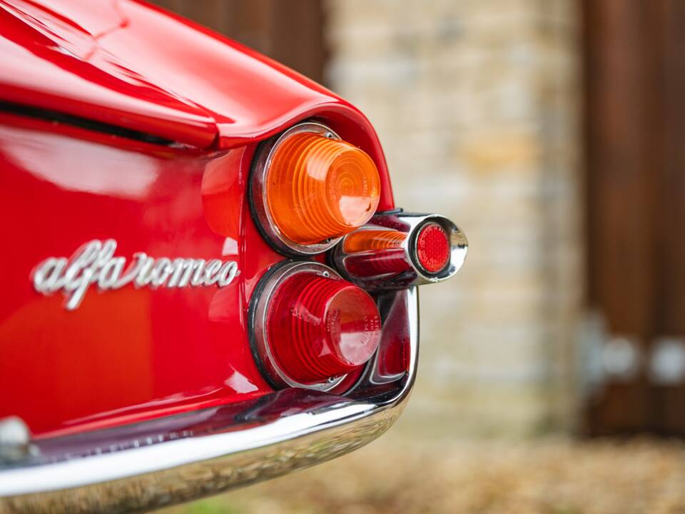Immagine 18/50 di Alfa Romeo Giulia Sprint Speciale (1964)