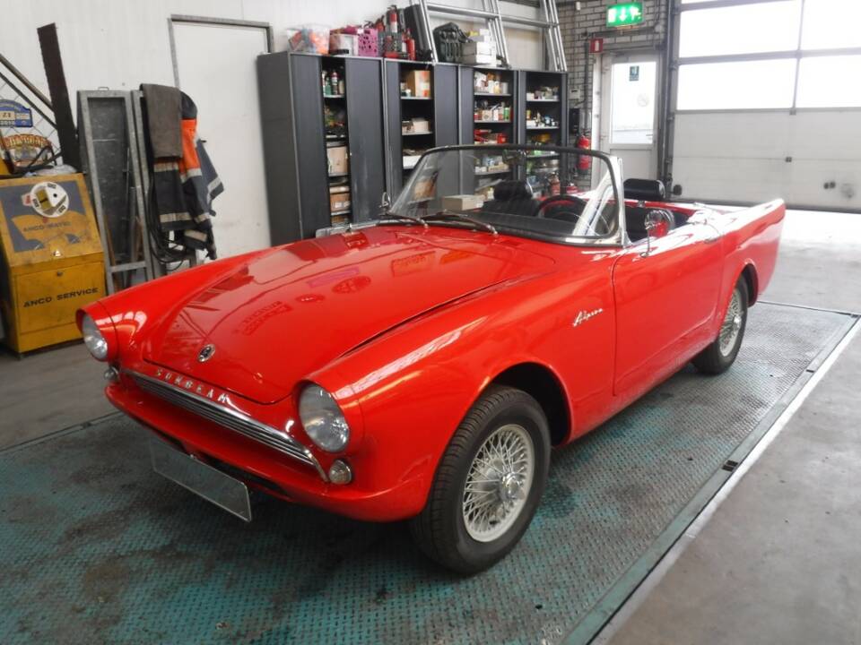 Image 24/50 of Sunbeam Alpine Mk II (1962)