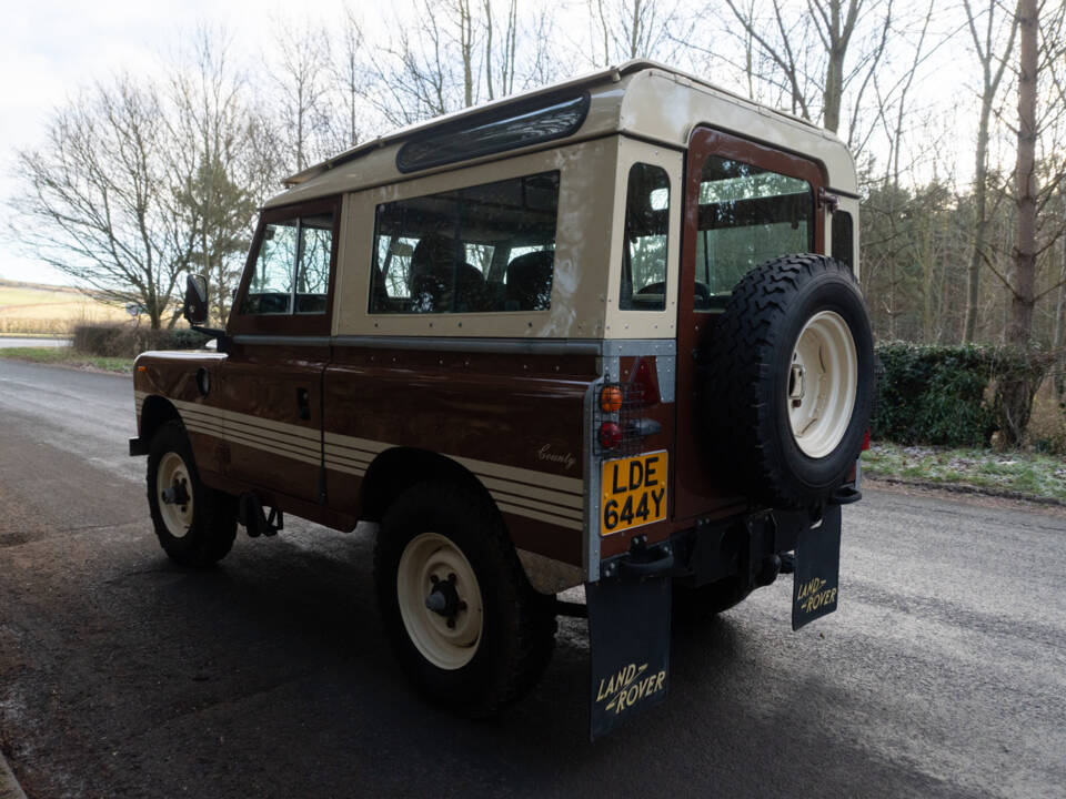 Bild 4/16 von Land Rover 88 (1982)