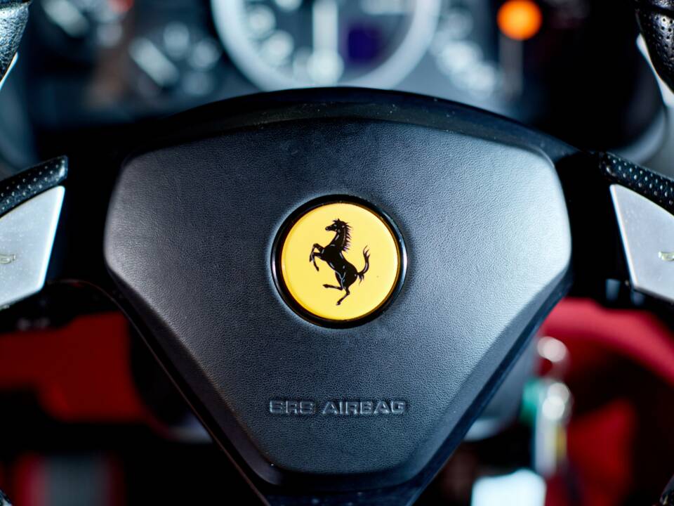 Bild 37/46 von Ferrari 575M Maranello (2003)