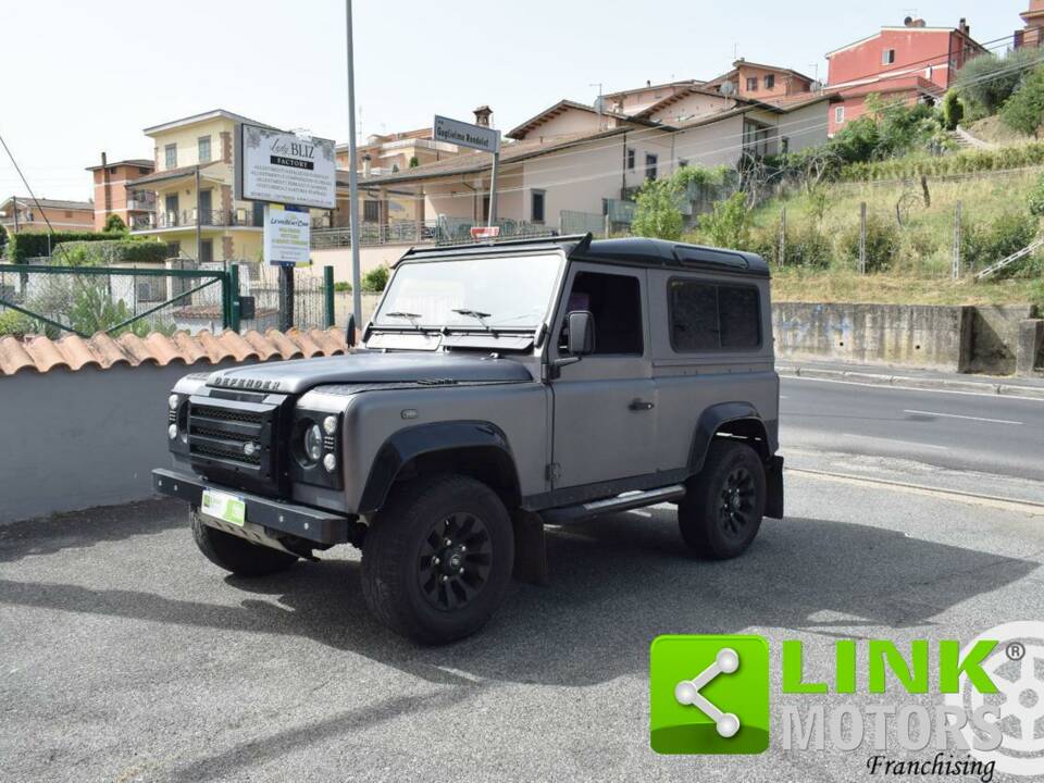 Bild 2/10 von Land Rover Defender 90 (1997)