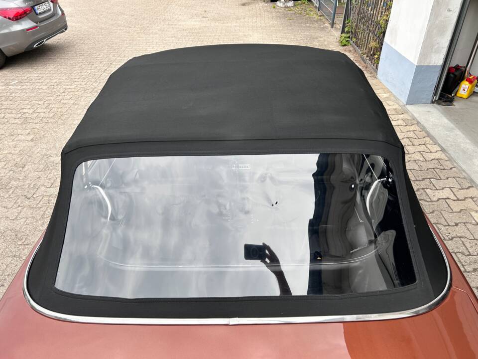 Imagen 27/35 de Peugeot 504 Convertible (1971)