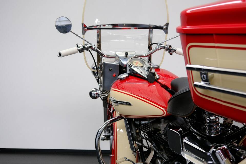 Image 55/75 of Harley-Davidson FL Panhead (1965)