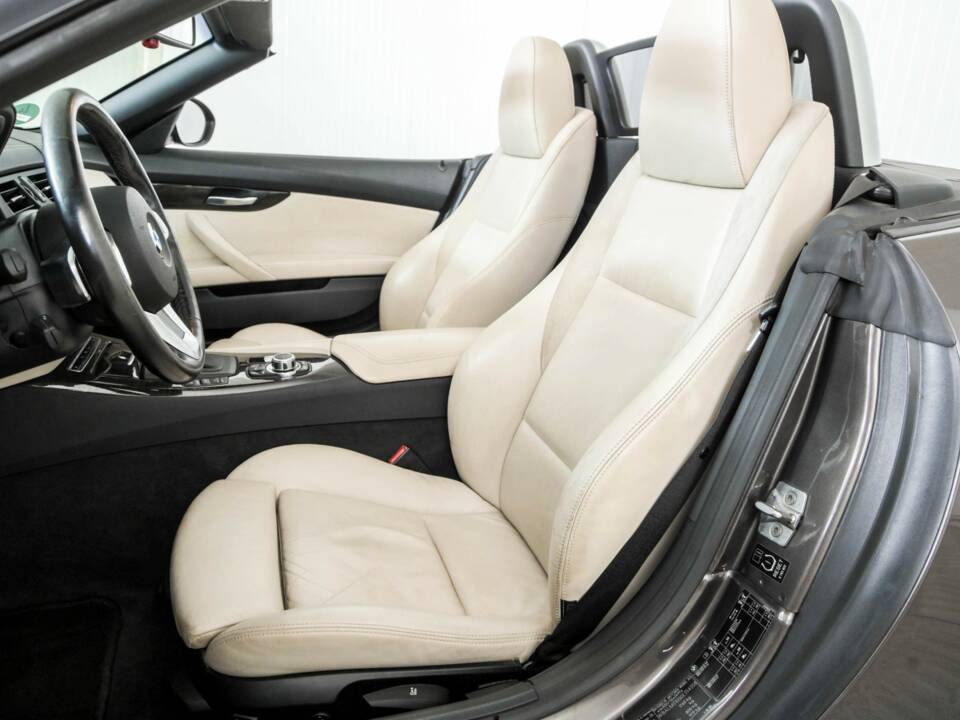 Image 38/50 of BMW Z4 sDrive23i (2009)