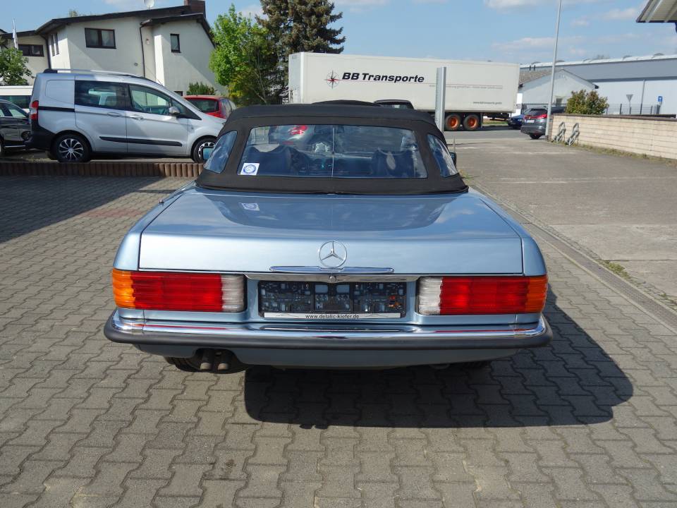 Bild 23/35 von Mercedes-Benz 560 SL (1987)