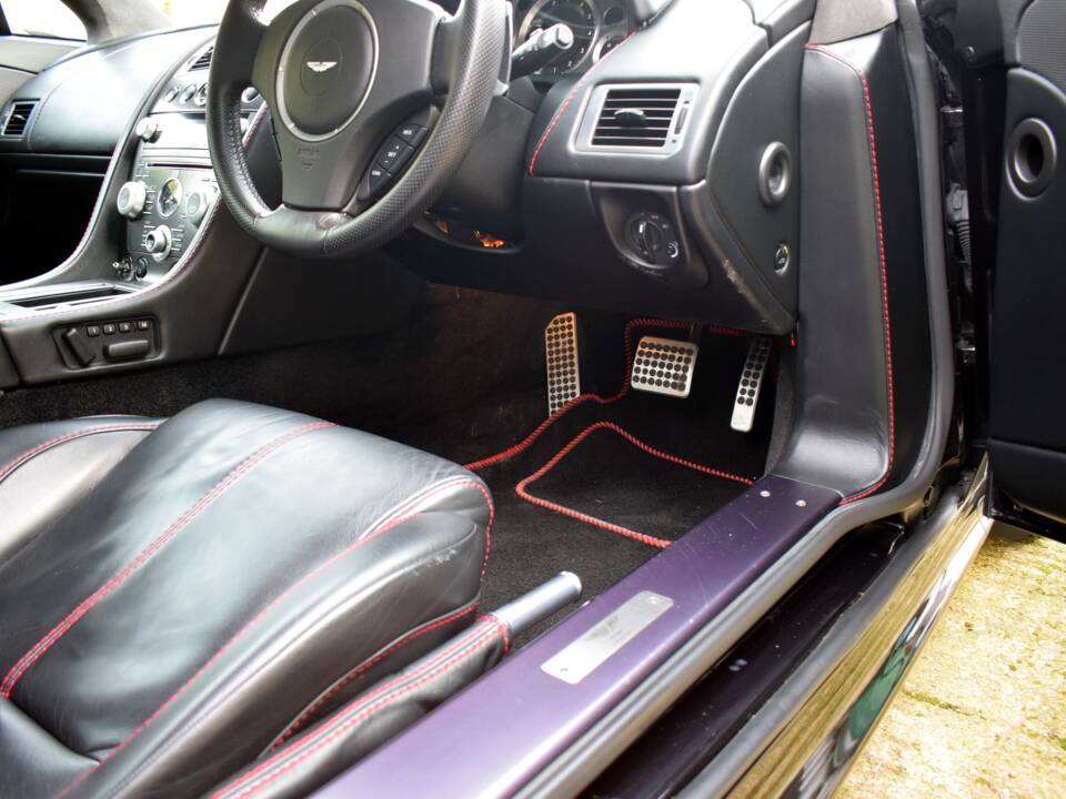 Bild 15/50 von Aston Martin V8 Vantage (2009)
