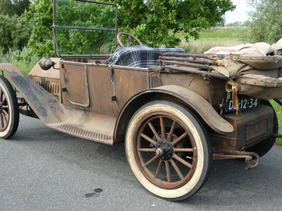 Image 28/66 of Regal Model T Underslung (1913)