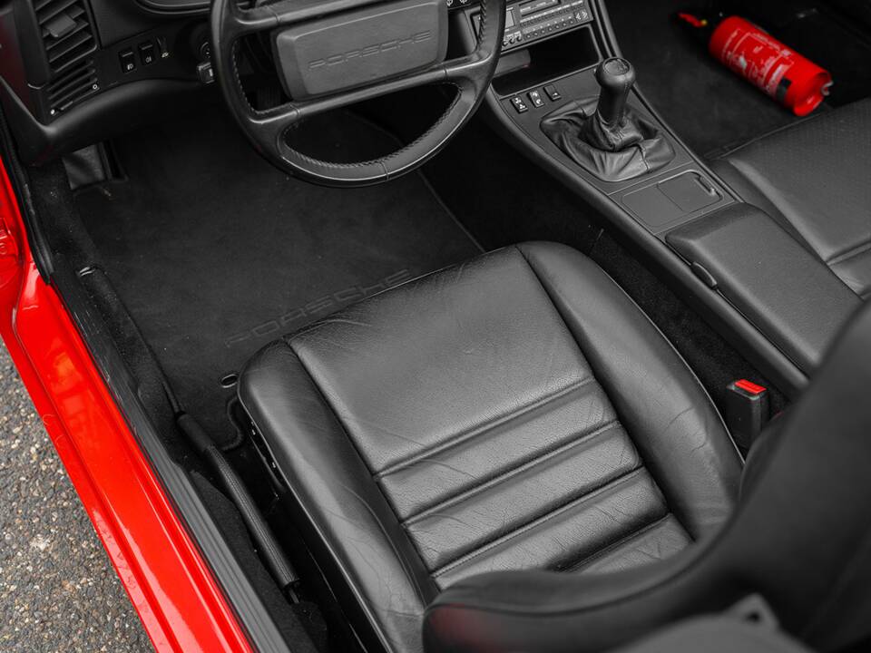 Bild 21/43 von Porsche 944 Turbo (1991)