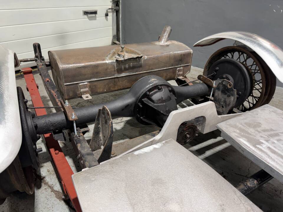 Image 15/25 of Rover 14 (1936)