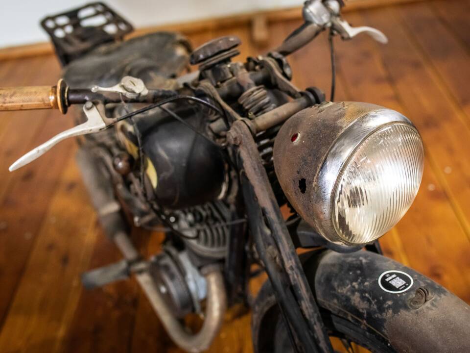 Image 4/17 of DKW RT 200 (1900)