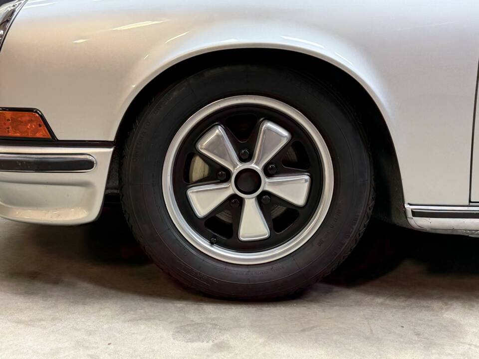 Bild 29/50 von Porsche 911 2.4 S (1972)