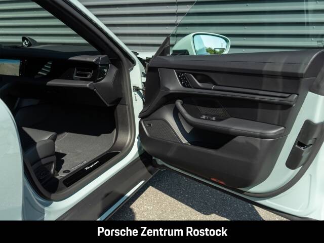 Obraz 27/35 pojazdu Porsche Taycan 4S (1900)
