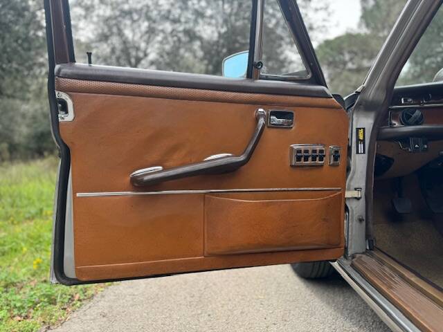 Imagen 24/42 de Mercedes-Benz 250 SE (1967)