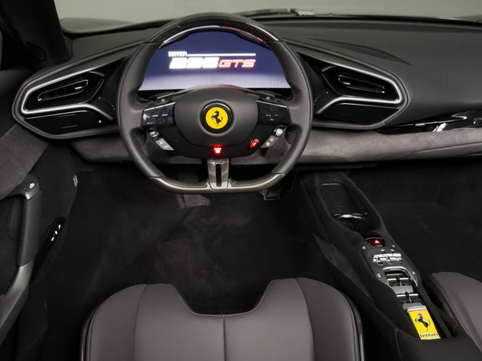 Image 20/42 de Ferrari 296 GTS (2024)