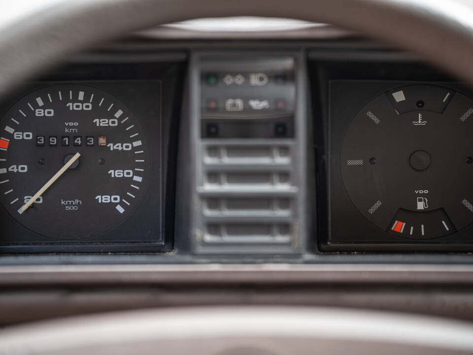 Bild 28/52 von Volkswagen T3 Bus 2.1 (1989)