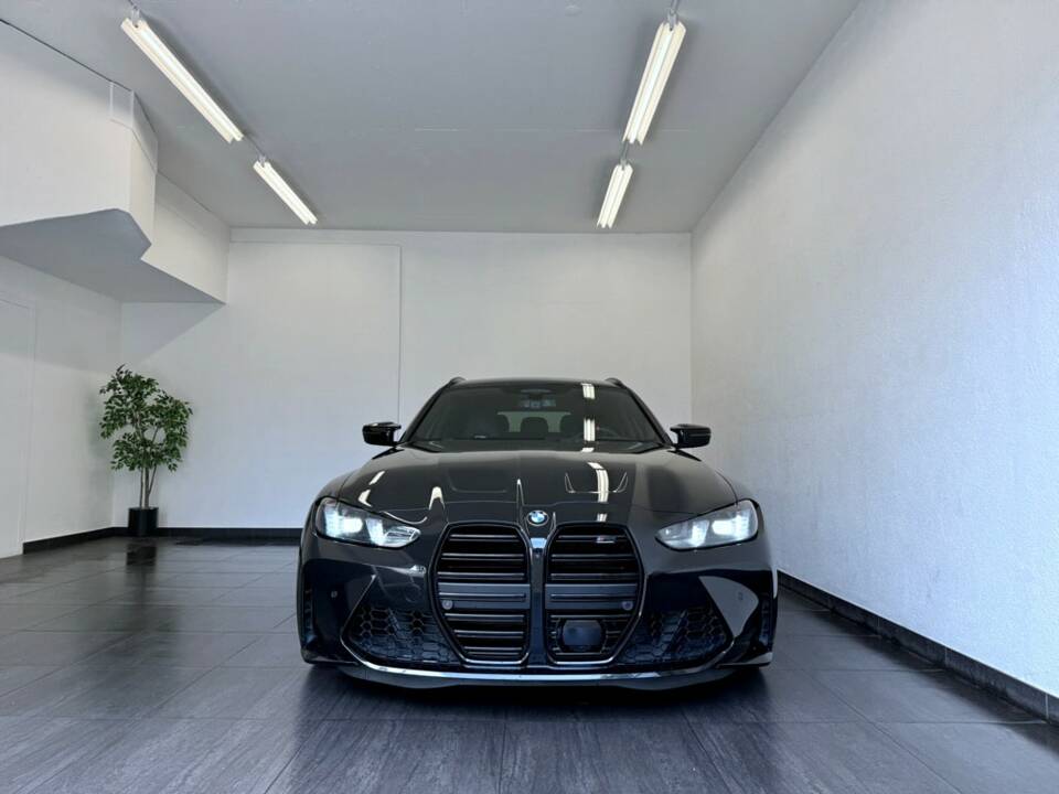 Image 5/34 of BMW M3 Competition Touring xDrive (2025)