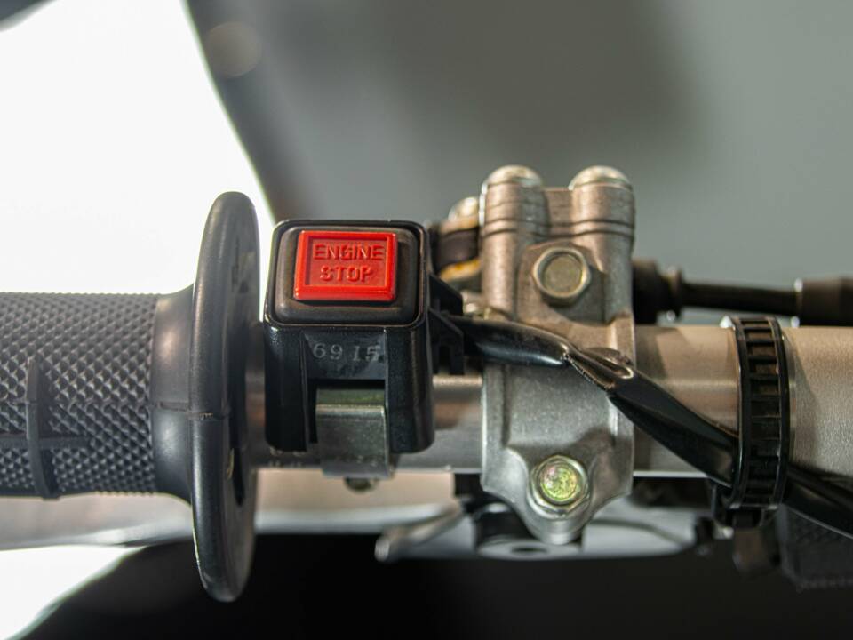 Image 41/50 de Yamaha DUMMY (2007)