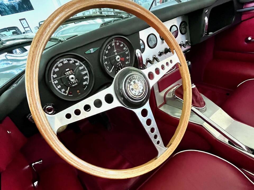 Imagen 11/12 de Jaguar E-Type 3.8 Flat Floor (1961)