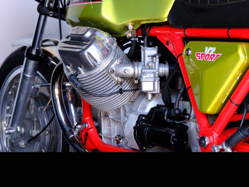 Immagine 57/80 di Moto Guzzi V7 Sport (1972)