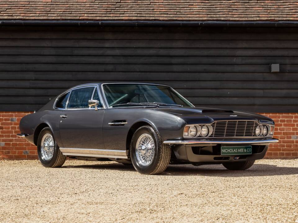 Bild 2/51 von Aston Martin DBS (1971)